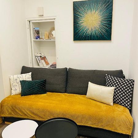 Room Appart Narbonne Luaran gambar